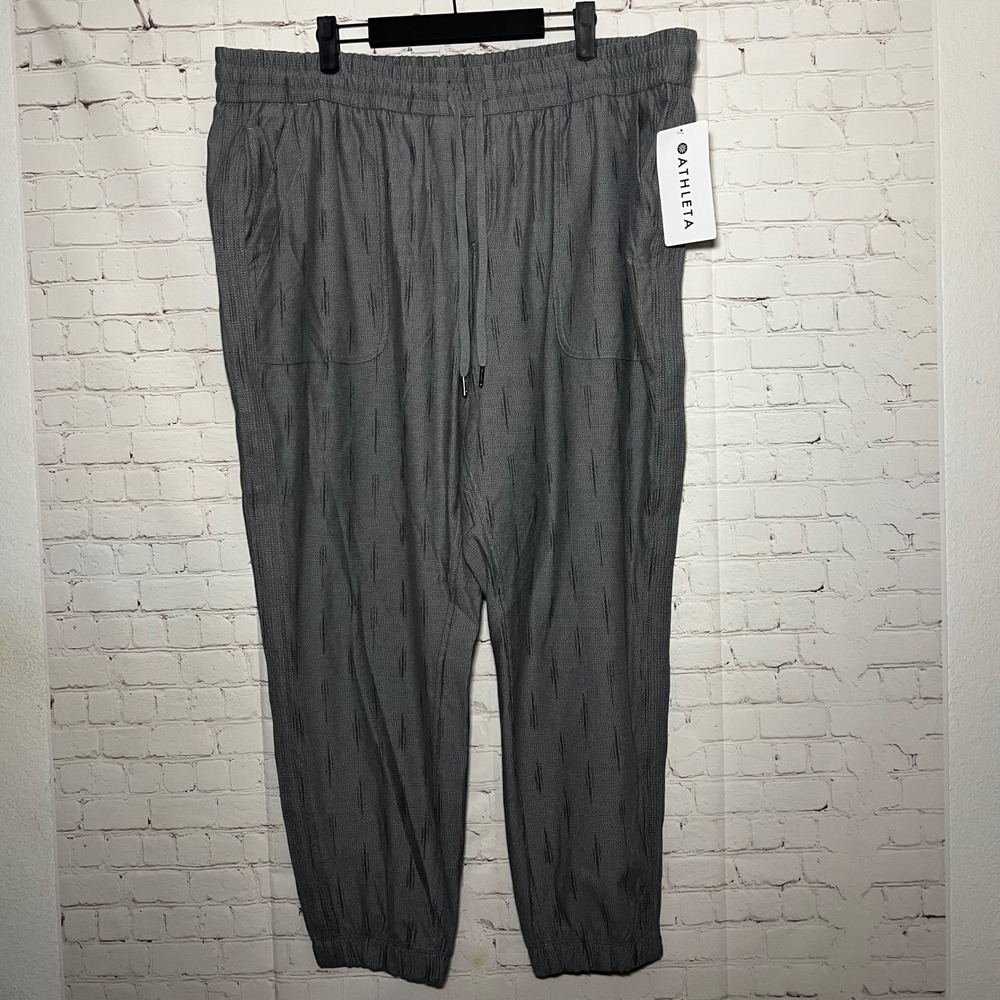 NWT Athleta Farallon Printed Jogger Pants Grey Print Drawstring Women‎ Size 22 - Picture 4 of 11